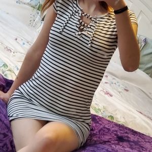 Aeropostale lace up dress